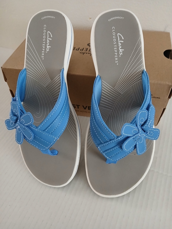 Clarks Shoes - Clarks Women's Blue Cloudsteppers Floral Sandals Size 8M $35